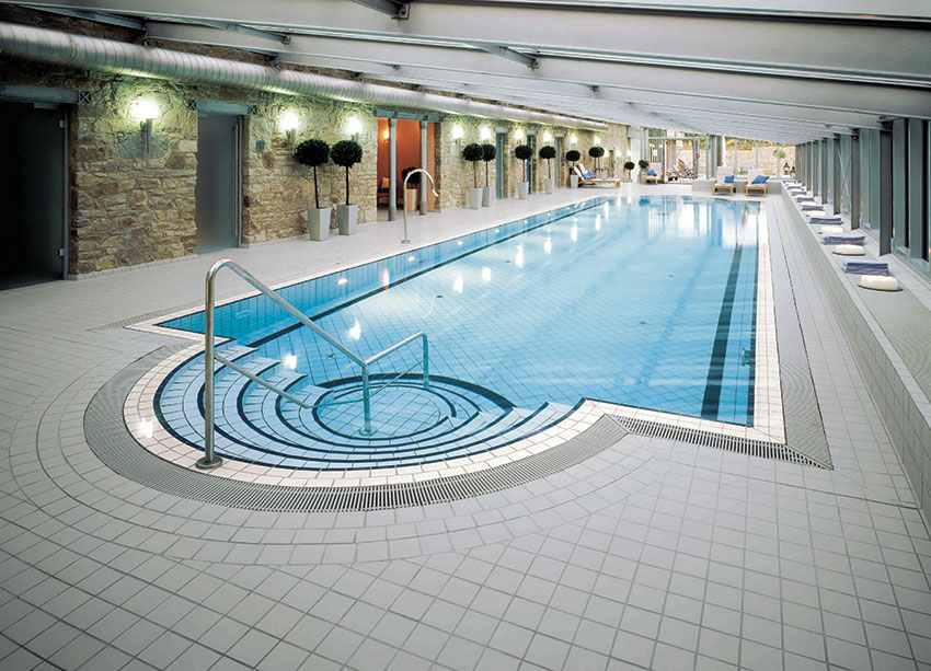 Piscine et carrelage