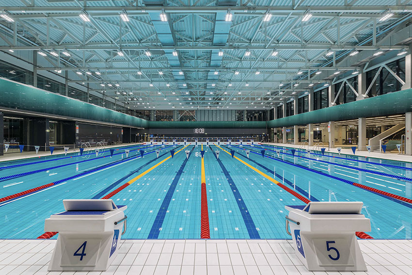 grand bassin piscine et carrelage