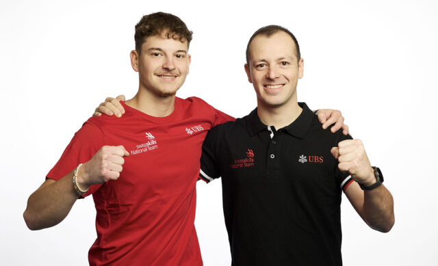 WorldSkills-2026_Plattenleger_Noah-Hess_und_Experte_Davide-Donati_©-Ruben-Sprich-(3)